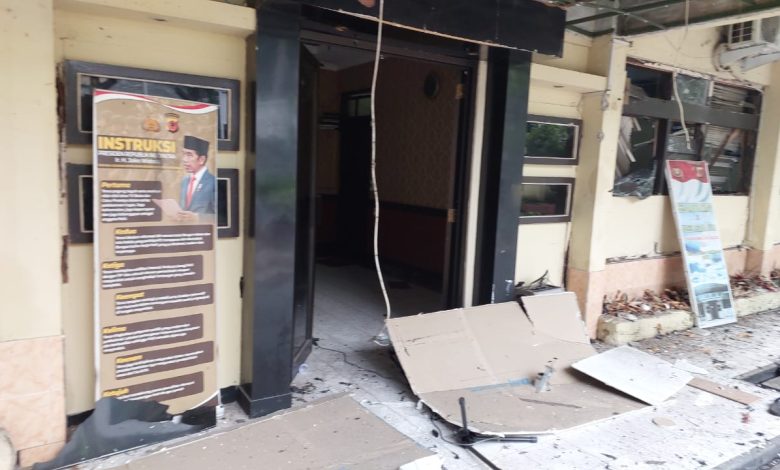 Kondisi Pasca Ledakan Di Depan Polsek Astanaanyar Bandung | Foto: Istimewa