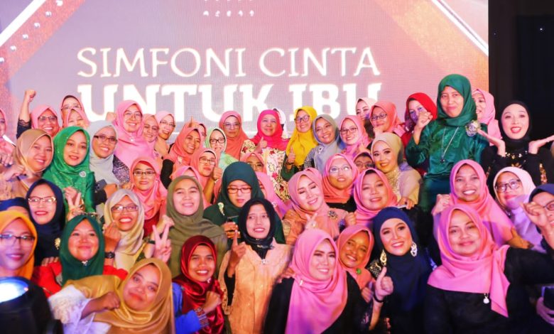 Fatayat NU Award Bertema 'Simfoni Cinta Untuk Ibu' Di Hotel Mercure Grand Mirama Surabaya, Selasa (27/12/22) Malam | Foto: Fredericus Hardiyanto