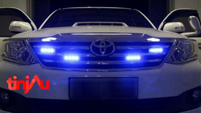 Ilustrasi Mobil Plat RF menggunakan Strobo