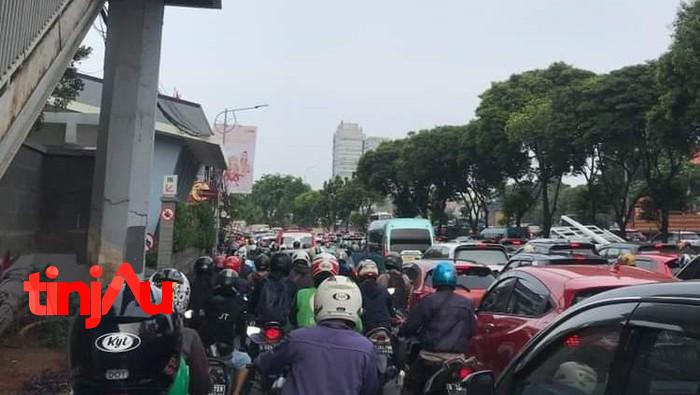 TB Simatupang Macet Parah | Foto: Istimewa