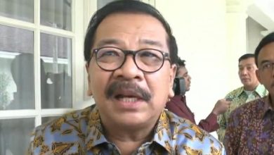 Sukarwo, Mantan Gubernur Jatim | Foto: Fredericus Hardiyanto