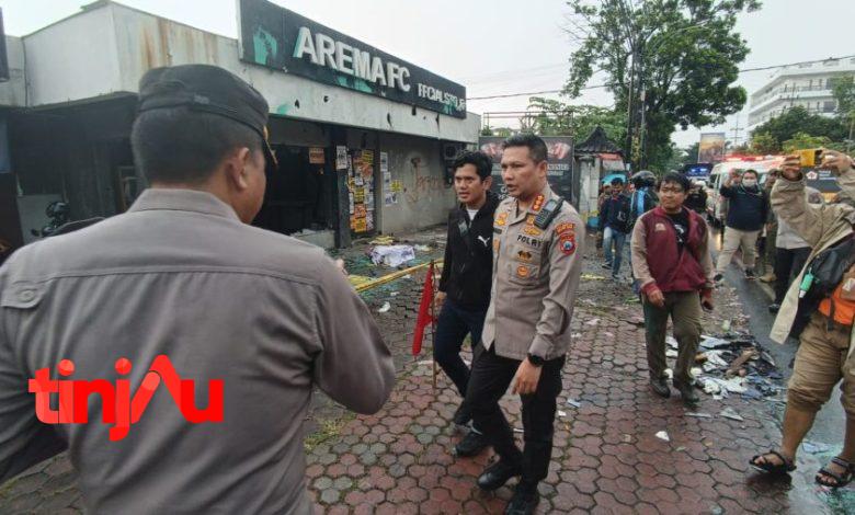 apolresta Malang Kota Kombes Pol Budi Hermanto. mendatangi Kantor Arema FC yang mengalami kerusakan akibat aksi demo Aremania Minggu (29/1/23)