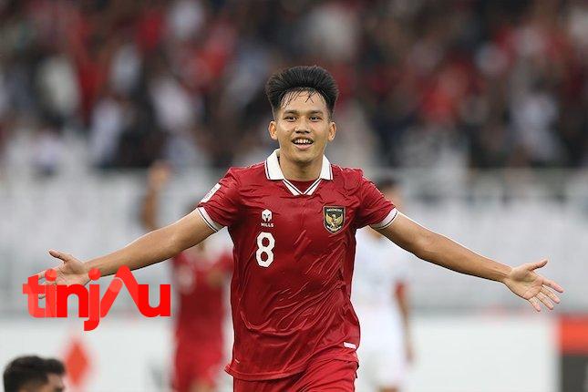 Witan Sulaeman melakukan Selebrasi