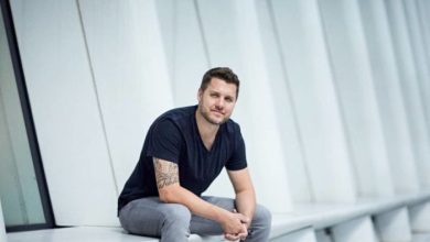 Mark Manson