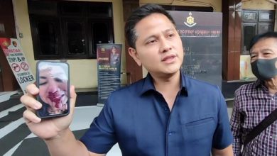 Adik Venna Melinda