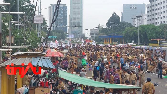Pedagang Kaki Lima (PKL)