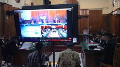 Sidang tragedi Kanjuruhan di ruang Cakra PN Surabaya