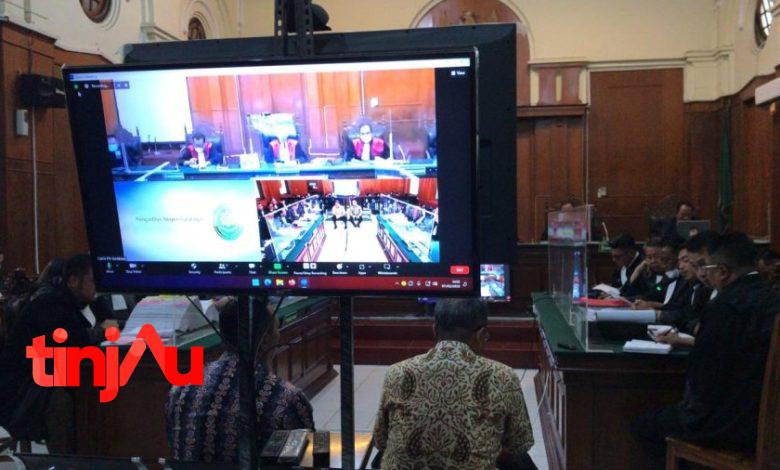 Sidang tragedi Kanjuruhan di ruang Cakra PN Surabaya
