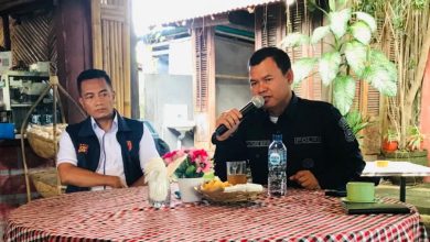Kompol Stefanus Satake Bayu Setianto memberikan keterangan terkait berita hoaks penculikan anak