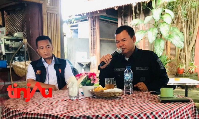 Kompol Stefanus Satake Bayu Setianto memberikan keterangan terkait berita hoaks penculikan anak