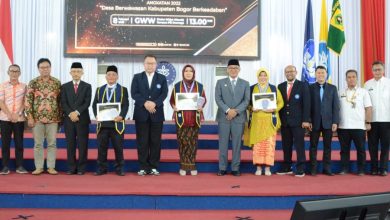 Wisuda Sekolah Pemerintah Desa