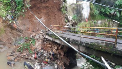 Jembatan Ambruk