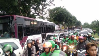 Kemacetan menjelang konser Dewa-19 di Jakarta Internasional Stadium