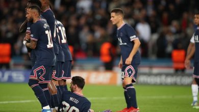 Lionel Messi menjadi pagar betis PSG. Ia keluar dari 'zona nyaman' demi tim
