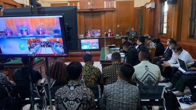Suasana sidang lanjutan kasus Kanjuruhan dengan agenda meminta keterangan saksi fakta anggota Brimob