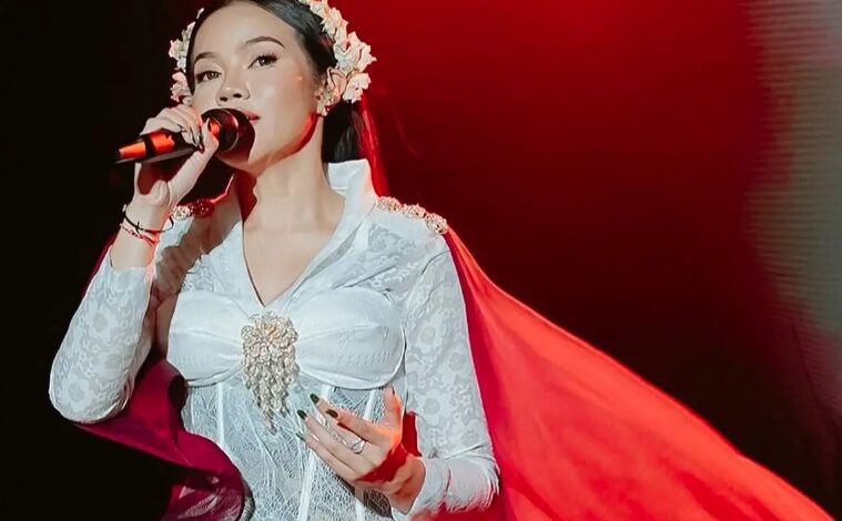 Yura Yunita Rilis Fan Video