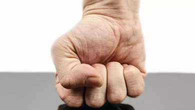 Tangan Besi