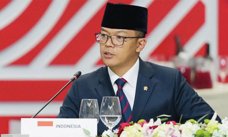 Menteri Luar Negeri Sugiono