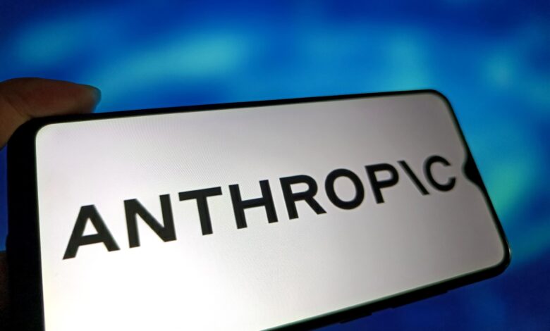 AI Versi CEO Anthropic